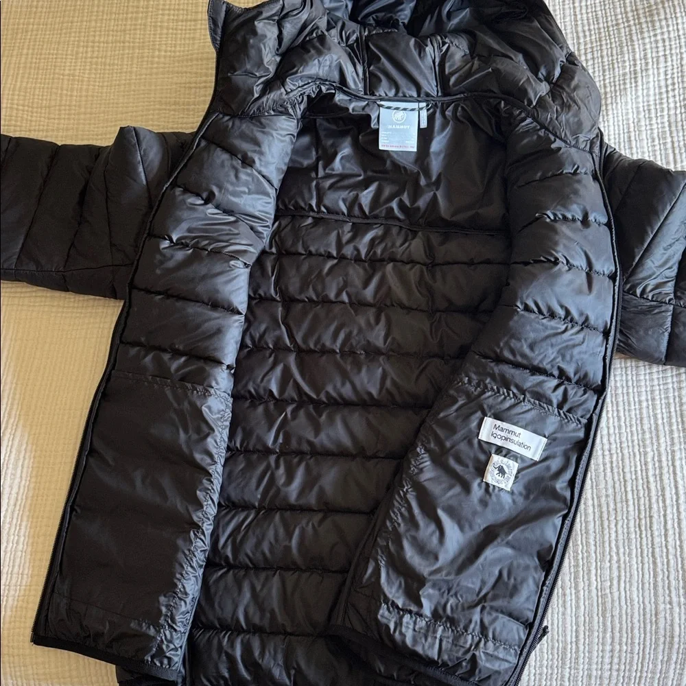 Mammut Black Quilted Puffer Jacket with Hood - Picture 7 of 9